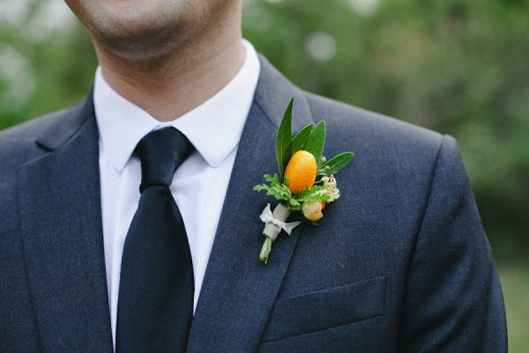 Оранжевый галстук жениха