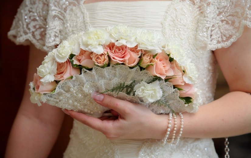 Букет невесты для свадьбы в стиле маскарад