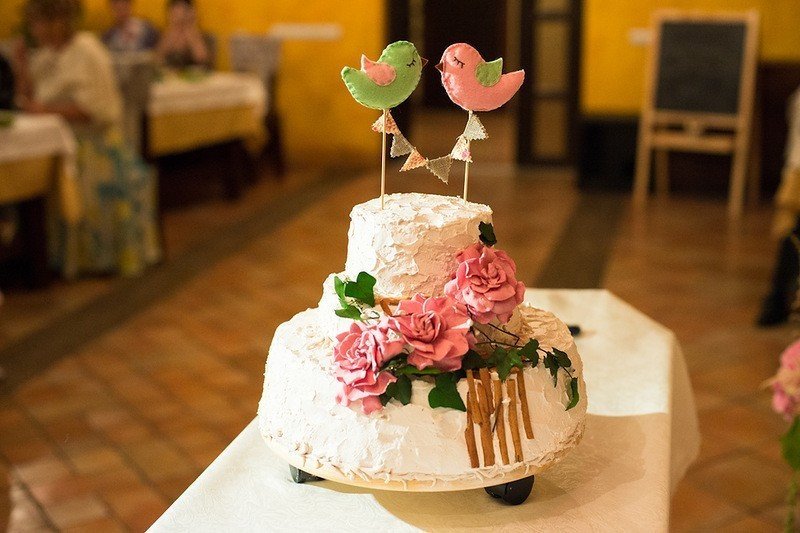 Свадебный торт и угощения