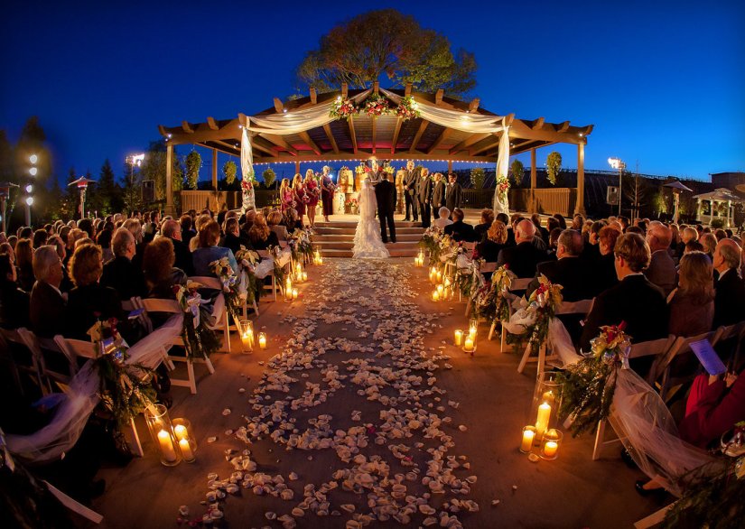 Освещение свадебной арки